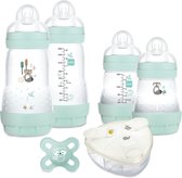 MAM MAM Easy Start Biberons Anti-Coliques, 4 biberons + 1 tétine + 1 distributeur de lait, set bébé avec tétine ultra-douce et cadeau de naissance idéal, couleur : aqua