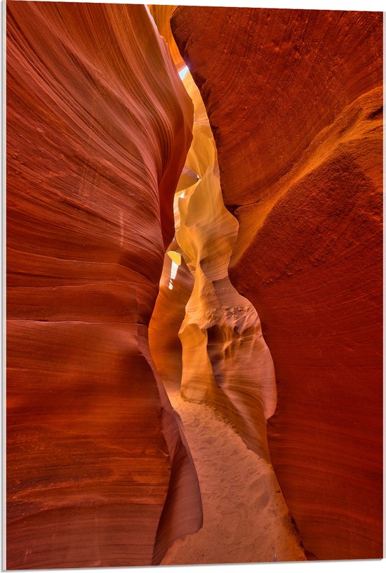 WallClassics - Acrylglas - Smalle gang bij Antelope Canyon - 60x90 cm Foto op Acrylglas (Met Ophangsysteem)