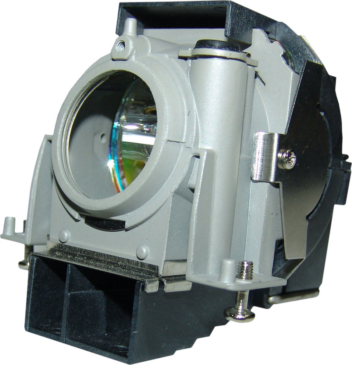Beamerlamp geschikt voor de NEC NP64 beamer, lamp code NP09LP 60002444. Bevat originele UHP lamp, prestaties gelijk aan origineel.