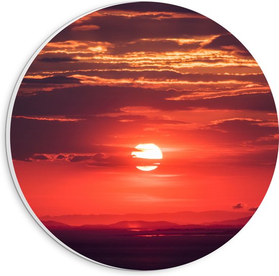 WallClassics - PVC Schuimplaat Muurcirkel - Ondergaande Zon achter Wolken - 20x20 cm Foto op Muurcirkel (met ophangsysteem)