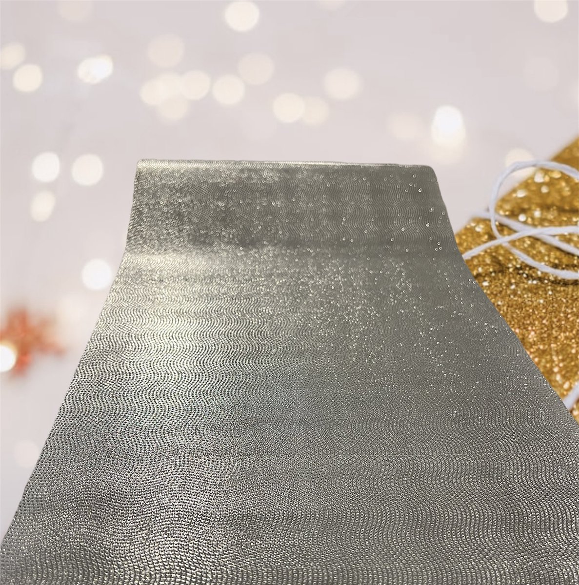 Deluxe Zilveren tafelloper met patroon- kerst decoratie- kerst - oud en nieuw- feest