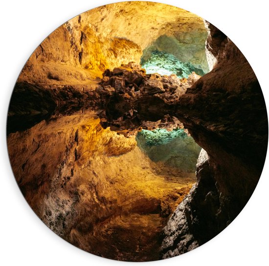 WallClassics - Dibond Muurcirkel - Mooie Grot - Cueva de los Verdes - 90x90 cm Foto op Aluminium Muurcirkel (met ophangsysteem)