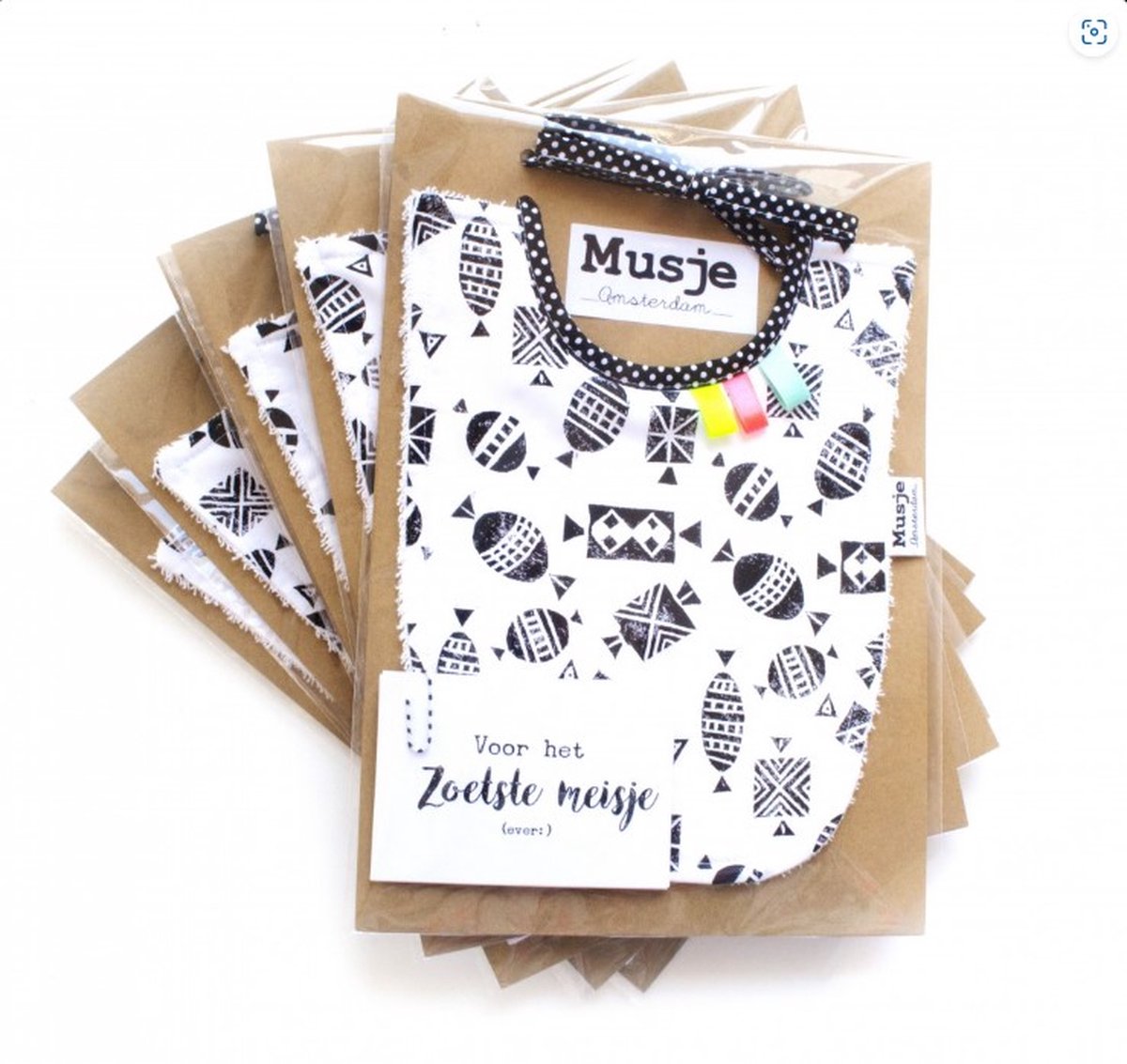 Goedkoopste Musje Amsterdam - Slabbetje 'Het zoetste meisje ooit (ever)' - Zwart/wit - 19x25 cm