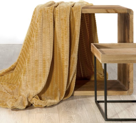 Oneiro's Luxe Plaid CINDY Type 2 ocre - 170 x 210 cm - séjour - intérieur - chambre - couverture - cosy - polaire - couvre-lit
