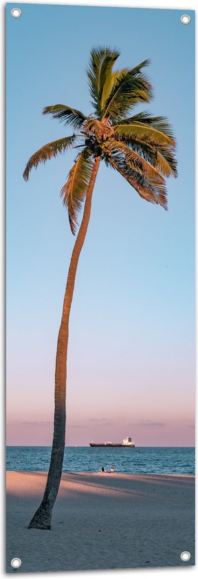 WallClassics - Tuinposter – Eenzame Palmboom - 40x120 cm Foto op Tuinposter  (wanddecoratie voor buiten en binnen)