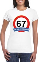 Verkeersbord 67 jaar t-shirt wit dames S