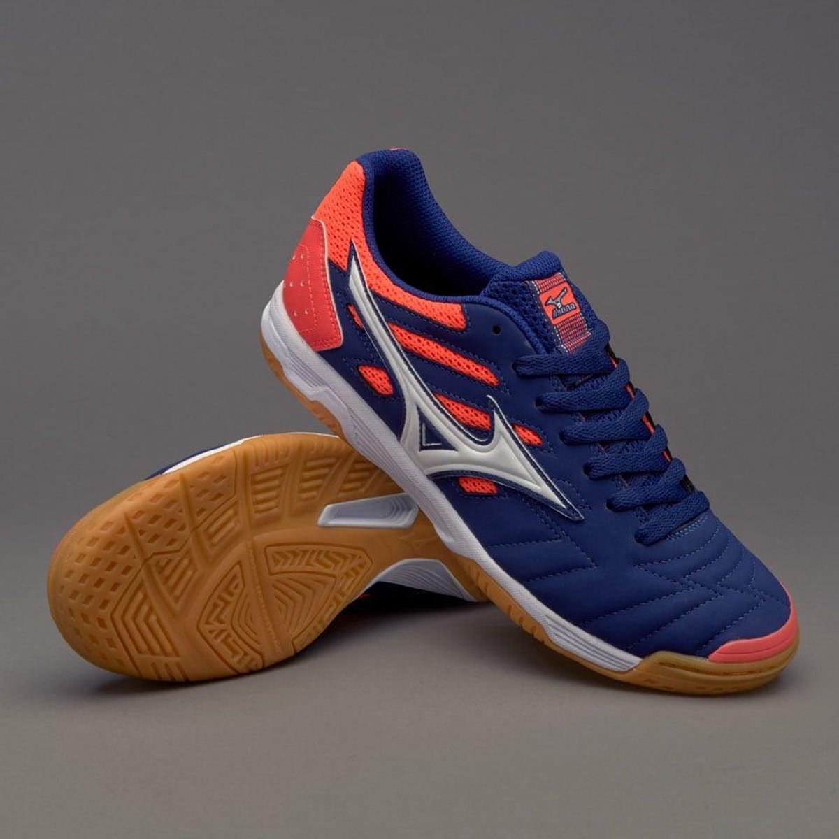 mizuno sala classic 2