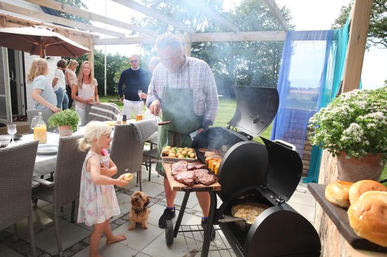 | Landmann Vinson 210 Smokerbarbecue zwart Landmann Vinson 210 Smokerbarbecue zwart | Barbecue, Zwart