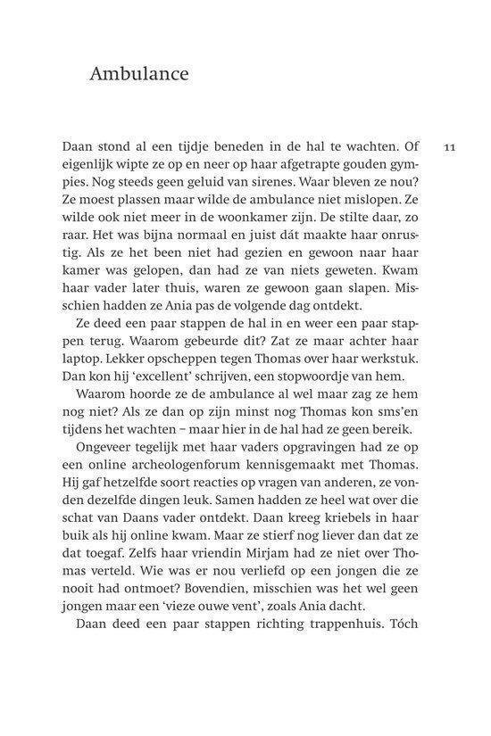 Tekst uit een boek. Een vrouw wacht op een ambulance.