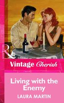 Omslag Living with the Enemy (Mills & Boon Vintage Cherish)