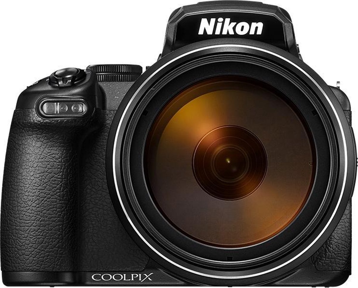 2. Nikon CoolPix P1000