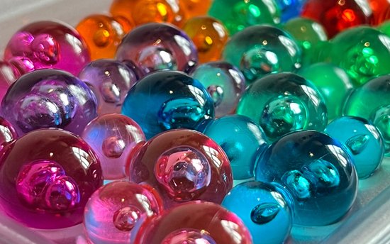 SmartGames IQ Bubbles - Logisch Denkspel & Reispuzzel - 120 Opdrachten met Transparante Bubbels - Educatief Solospel - Vanaf 6 Jaar