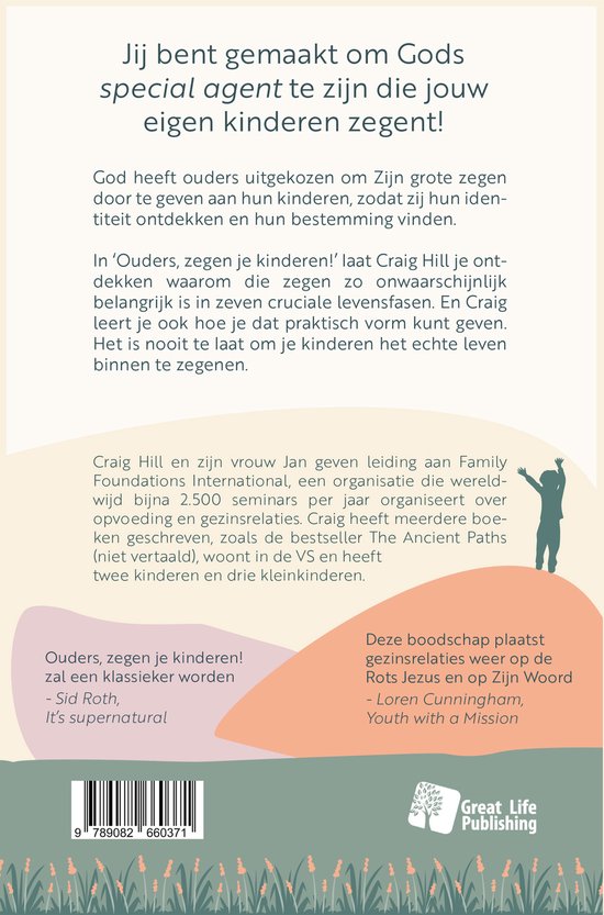 Achterkant van een boek met tekst, een illustratie van een persoon met opgeheven armen en een streepjescode.