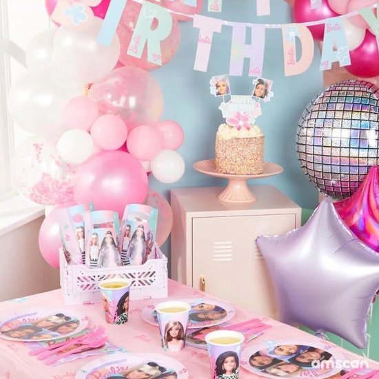 Tafelkleed 120x180cm en slinger 200x15cm Barbie - Meisje - Tiener - Doll - Roze - Barbie - Poppen - Pop - Barbiepop - Thema feest - Thema feestje - Verrassing - Verjaardag - Versiering