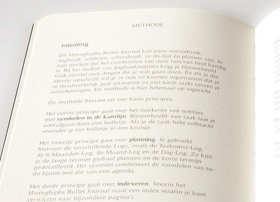 Pagina's met de titel 'Methode' en 'Inleiding' in een Hieroglyphs Bullet Journal.