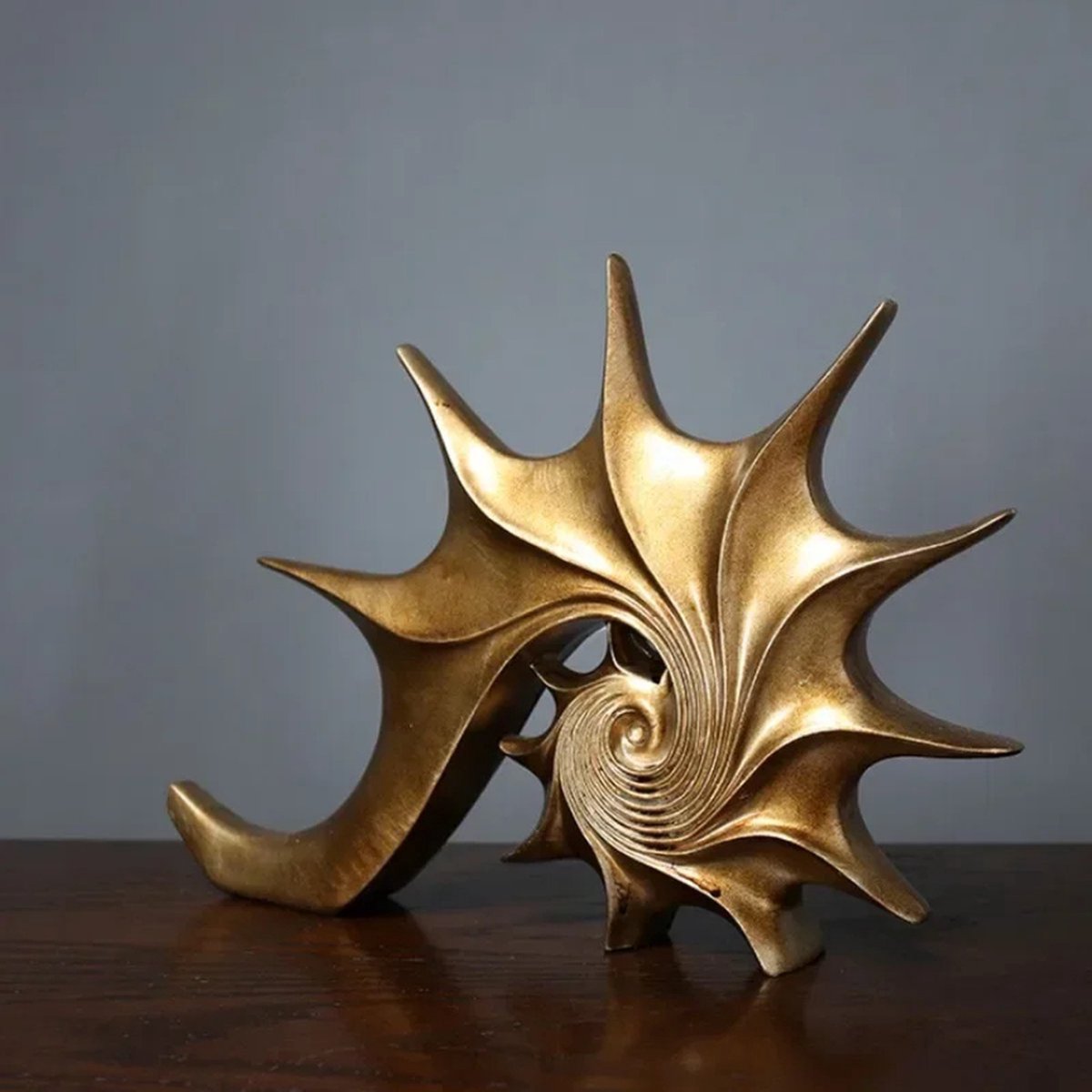 Abstracte Resin Beeldjes - Moderne Huisdecoratie en Creatieve Figuren - Luxe Sculpturen en Standbeelden - Woonaccessoires en Huiswarming Geschenken - Decoratieve Resin Kunstwerken