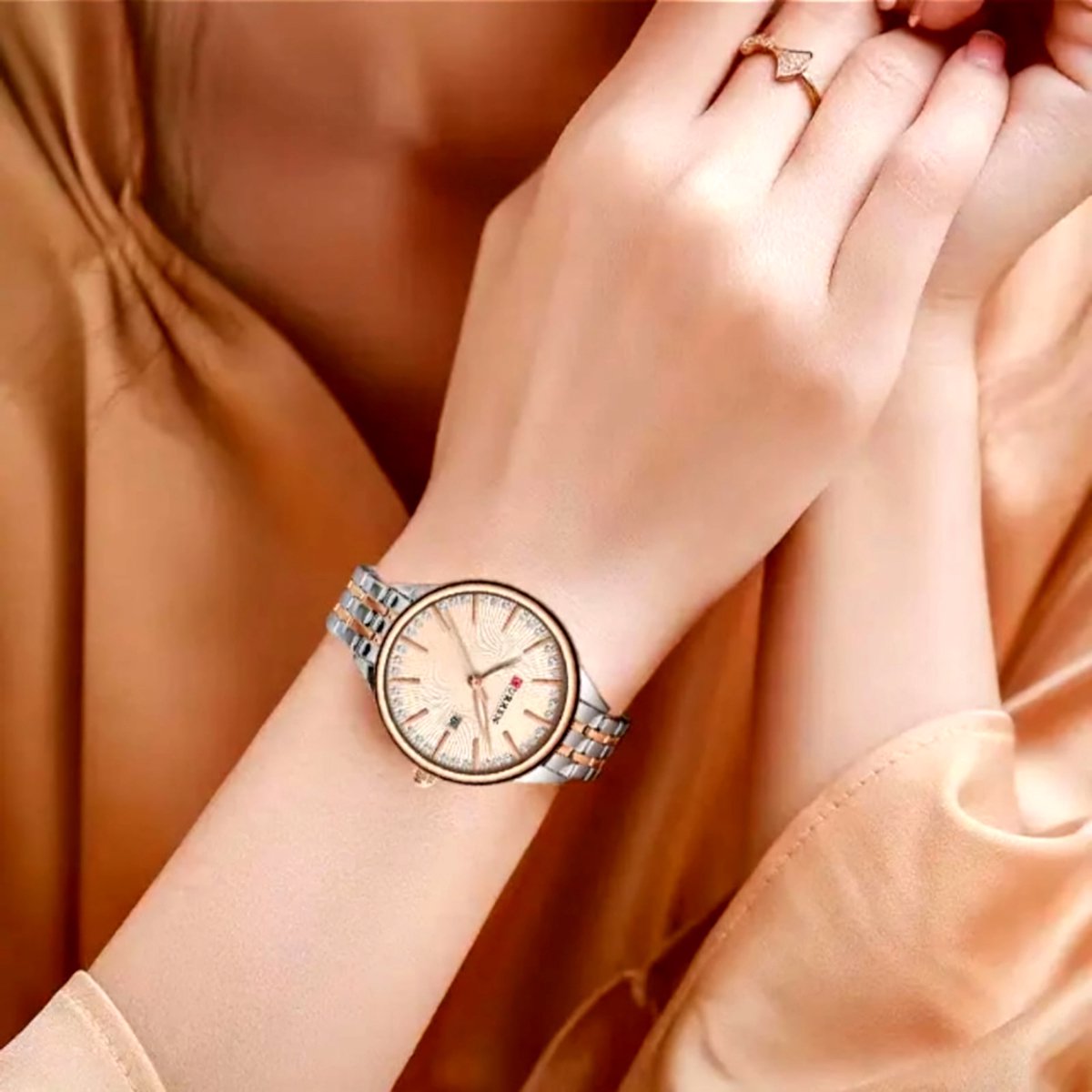 CURREN Luxe Dameshorloge Roségoud met Zilver Kleur - Elegant Stijlvol - 4 Kleuren - Luminous Wijzers - Waterbestendig - Inclusief Luxe Cadeaudoos