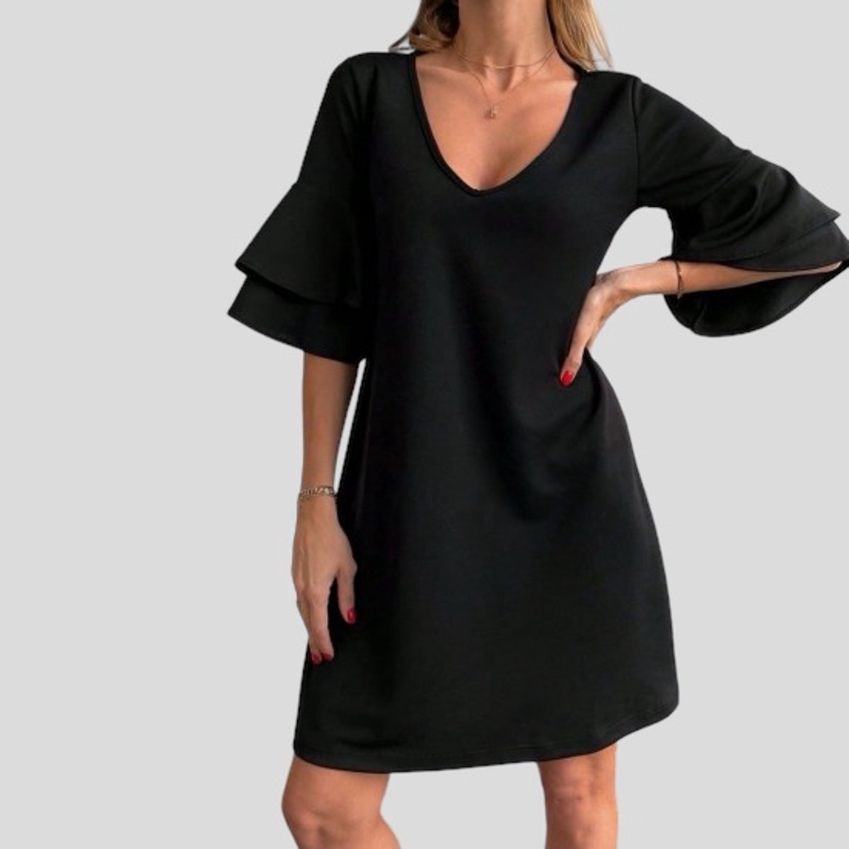 Zwarte jurk met ruffle mouwen - Silent Beach - strandjurk - tijdloos - one size