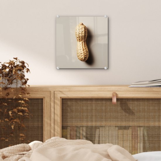 MuchoWow® Glasschilderij 20x20 cm - Schilderij acrylglas - Pinda - Ruw - Beige - Foto op glas - Muurdecoratie woonkamer - Wanddecoratie slaapkamer - Schilderijen