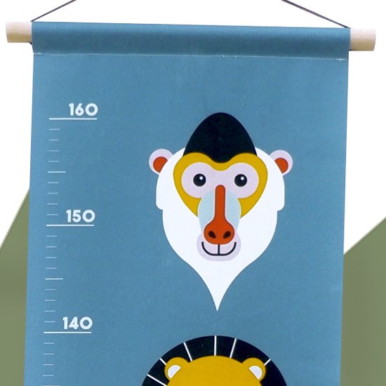 Groeimeter Safari jeans blauw 30cm x 130cm - groeimeter - babykameraccessoire - katoen – oerwoud – jungle – blauw – dieren – baviaan – leeuw – bus – tijger - hyena – gazelle - babykamer - jongenskamer - muurdecoratie - stokken - lederlook touwtje — afbeelding 2