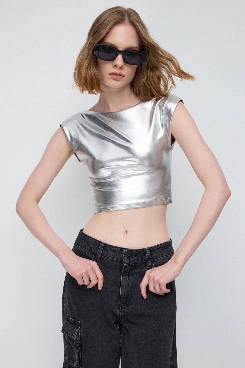 Top de base brillant sans dos