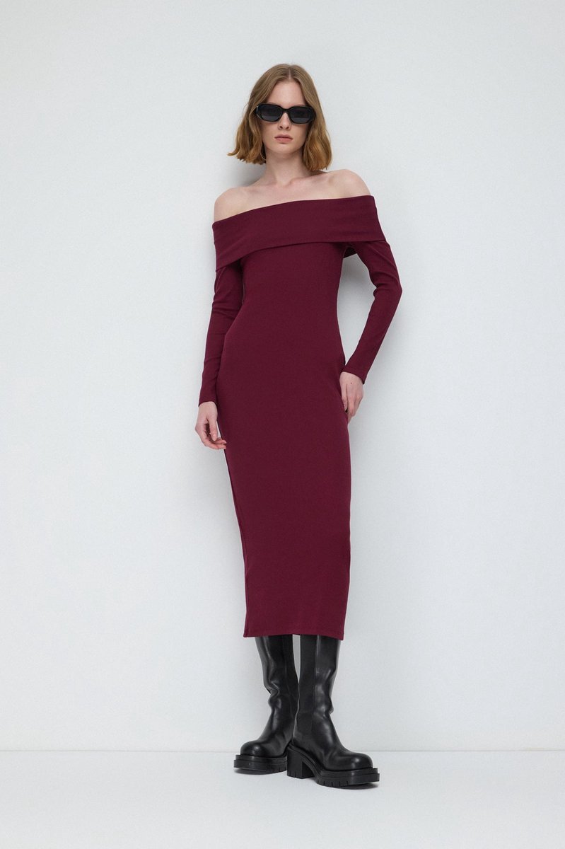 Robe Midi Côtelée Épaules Dénudées