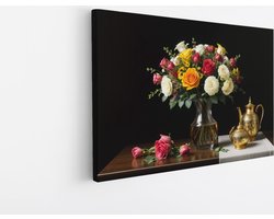 Saammp Canvas Schilderij - Klassiek Bloemen Boeket met Goud - Natuur - Abstract - 100x75 - Foto op canvas - Wanddecoratie - Muurdecoratie Woonkamer - Kantoor Decoratie