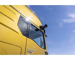 MAN zijwindschermen tbv TGX TGL TGM model VANAF 2020 (type met vol CAMERA system of spiegels met dodehoek camera) licht getint set windgeleiders raamgeleiders regenkappen set a 2 stuks pasvorm