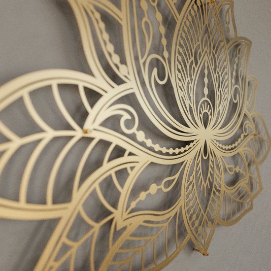iwa concept - Mandala en métal - Décoration murale - Décoration murale fleur de lotus - Cadeau de pendaison de crémaillère - Plaque murale en métal - Argent - 67x43 cm