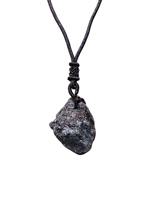 Tourmaline noire brute avec chaîne