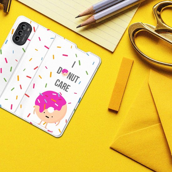 Bookcase avec citations Motorola Moto G52 | Coque Smartphone Moto G82 Cadeaux pour Filles Donut