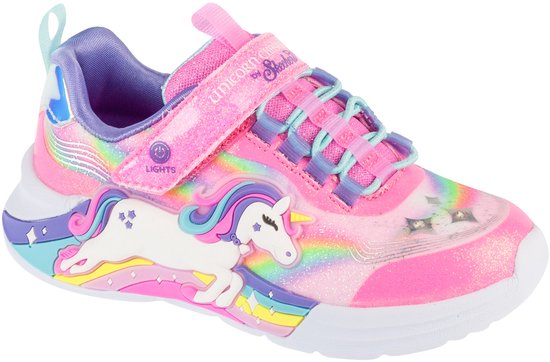 Roze glitter sneaker met een regenboog, een springende eenhoorn en lichtjes op de band.