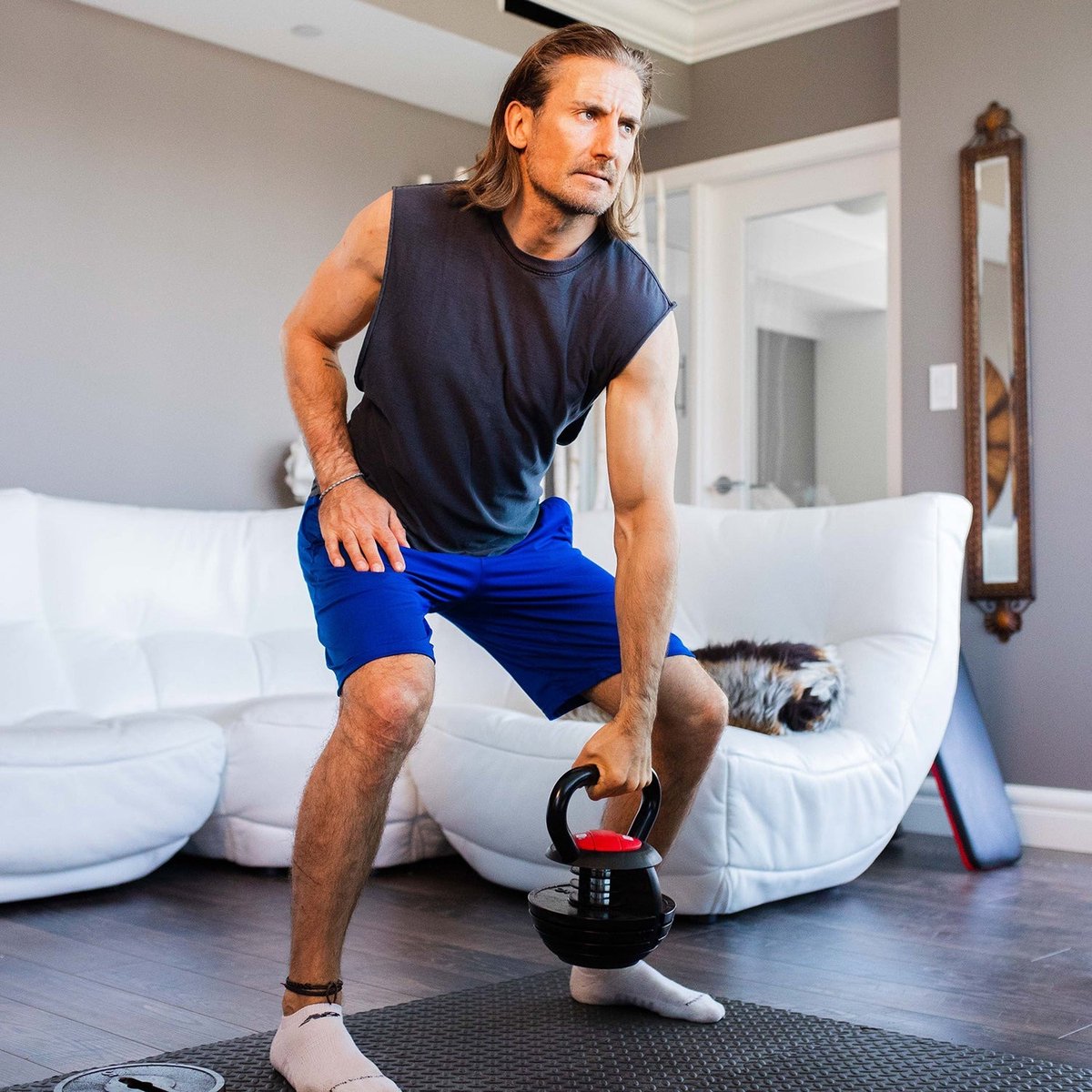 AJ-Sports Verstelbare Kettlebell 18 kg - Kettlebells - 3KG t/m 18KG - 7 Kettlebells in één! - Gewichten - Krachttraining - Halters - Verstelbaar gewicht - Fitness - Gietijzer - Conditie en Krachttraining – foto 4