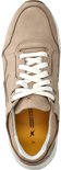 Bovenaanzicht van een beige Xsensible sneaker met witte veters en een gele binnenzool met logo.