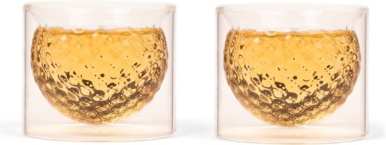 Deux verres à double paroi vides avec texture de balle de golf.