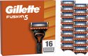 Gillette Fusion5 verpakking met 16 scheermesjes, oranje en wit. Een scheermesje ligt ernaast.