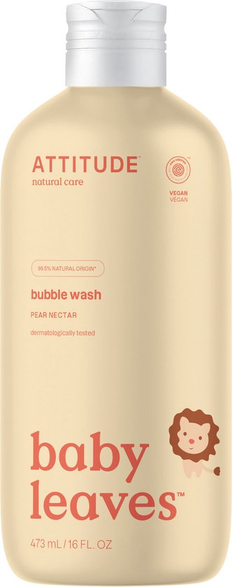 Lichtgele fles met witte dop, met "ATTITUDE natural care" en een leeuwtje. Bevat 473ml bubble wash.