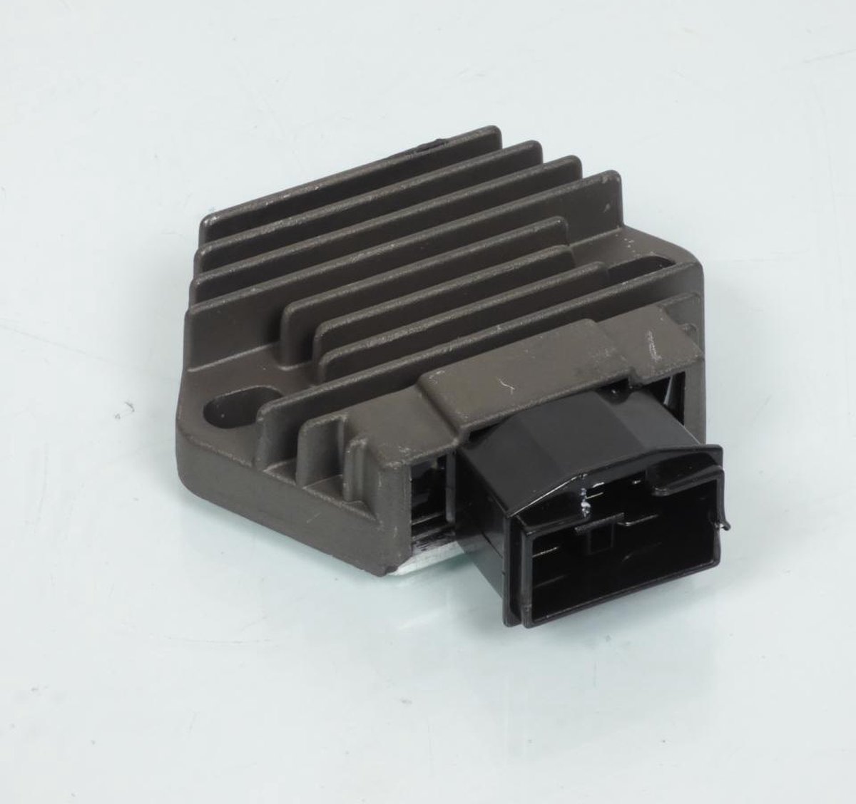 Régulateur redresseur de tension P2R pour Moto Honda 1100 CBR XX BLACKBIRD 1997 à 1998 Neuf