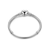 Sterling zilveren bedelarmband met glimmend hart 17 cm