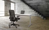 Hoogte verstelbaar T-poot bureau Quick breed 200CM diep 100CM bladkleur Havanna framekleur Wit (RAL9010)