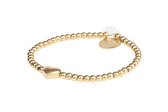 Essential Collectie Sandy | Gouden kralen armband - Elastische band met bedeltje - Stainless steel - one size - hartjesarmband - Moederdagcadeau - Cadeau voor vriendin