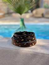 Leren halsband met kraaltjes luipaard print Medium