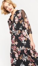 LOLALIZA Maxi jurk met bloemen en V-hals - Zwart - Maat 40