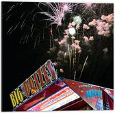 Dibond - Vuurwerk bij Kermis  - 50x50cm Foto op Aluminium (Wanddecoratie van metaal)