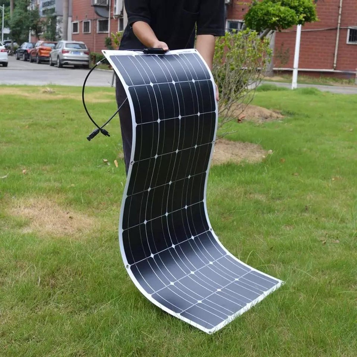 100w 18V Flexibele Monokristallijn Zonnepaneel Voor Auto 100w 18V Flexibele Monokristallijn Zonnepaneel Voor Auto