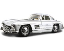 Mercedes Benz 300sl 1954 1:24 rood