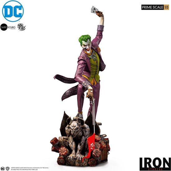 DC Comics: The Joker 1:3 Scale Statue by Ivan Reis