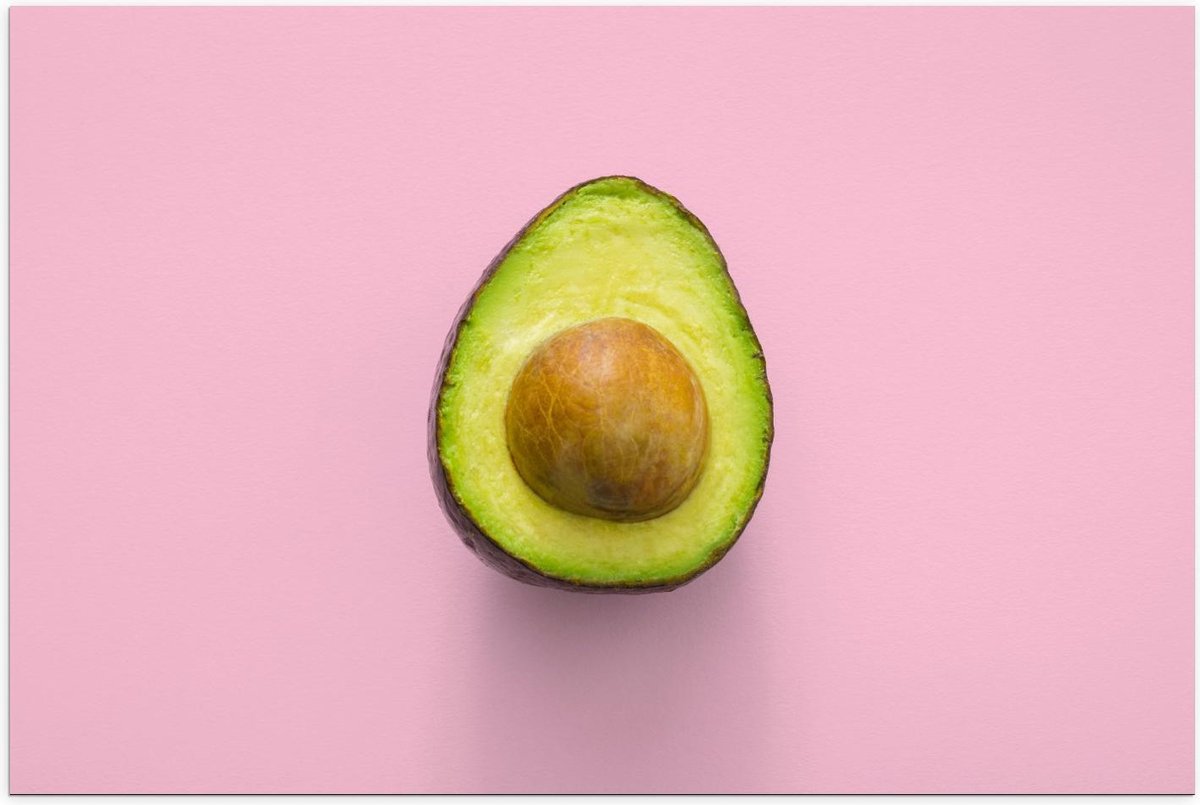 Poster – Avocado Roze Achtergrond met Pit - 120x80cm Foto op Posterpapier