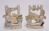 Engeltjes liefdesbrief - Porseleinen beeldje - Set van 2 - 14 cm hoog