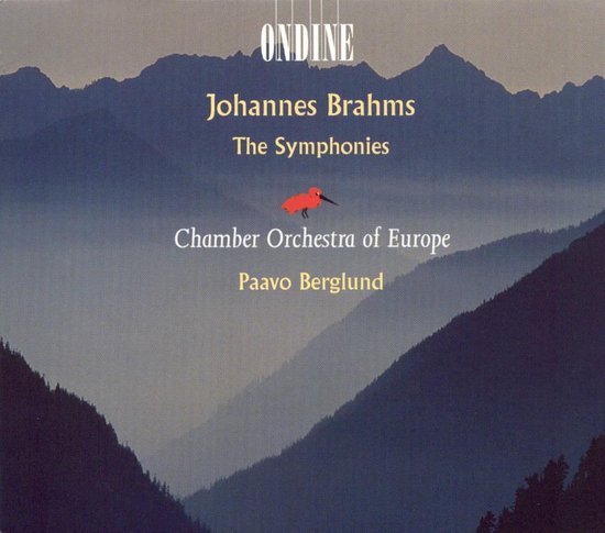 Ondine: Johannes Brahms De Symfonieën door Kamerorkest van Europa, o.l.v. Paavo Berglund. Een rode vogel boven bergen.